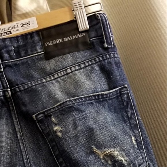 Pierre Balmain Distressed Jeans - Picture 4 of 4